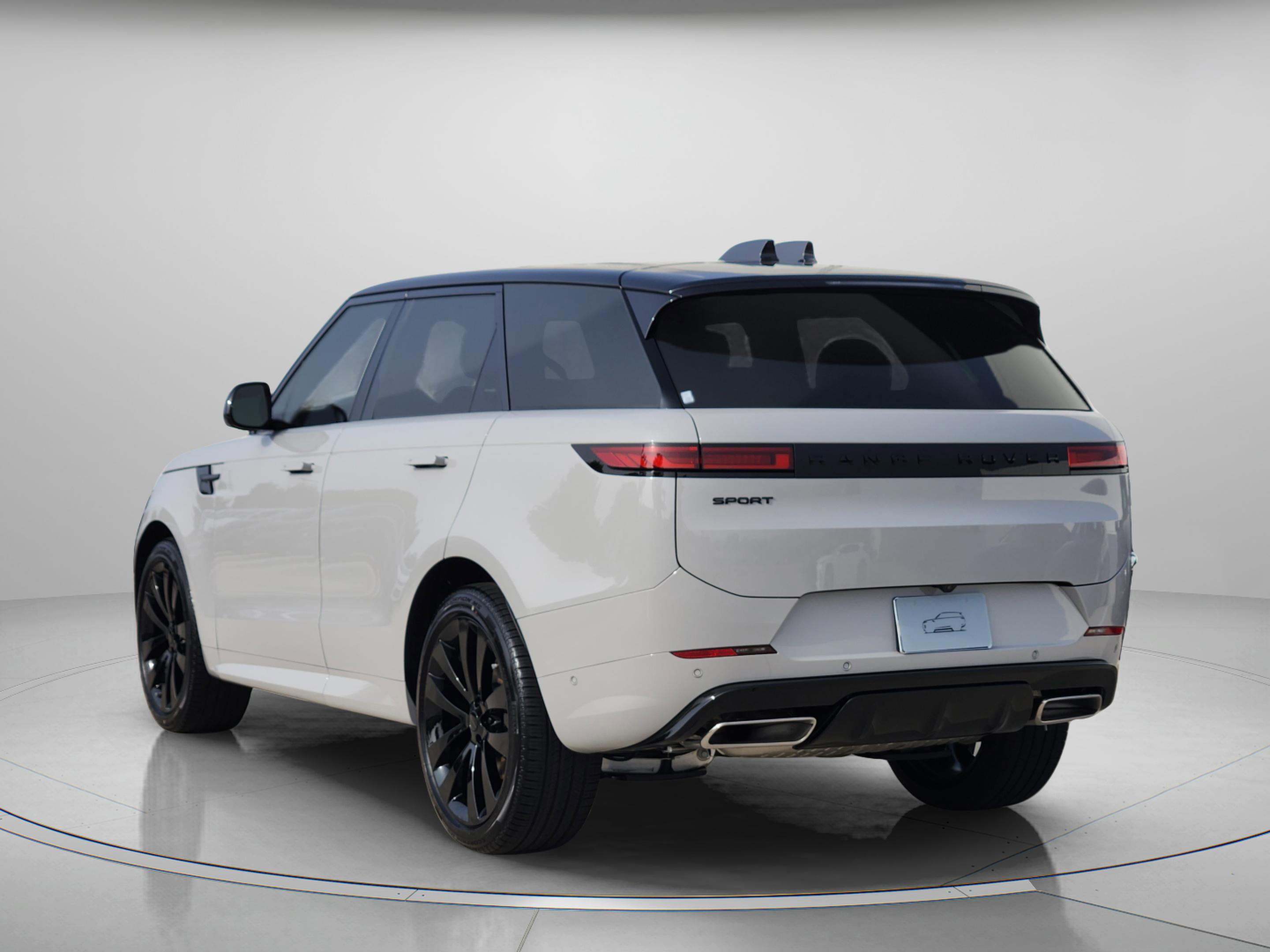 New 2026 Land Rover Range Rover Sport Dynamic SE AWD/4WD image 3