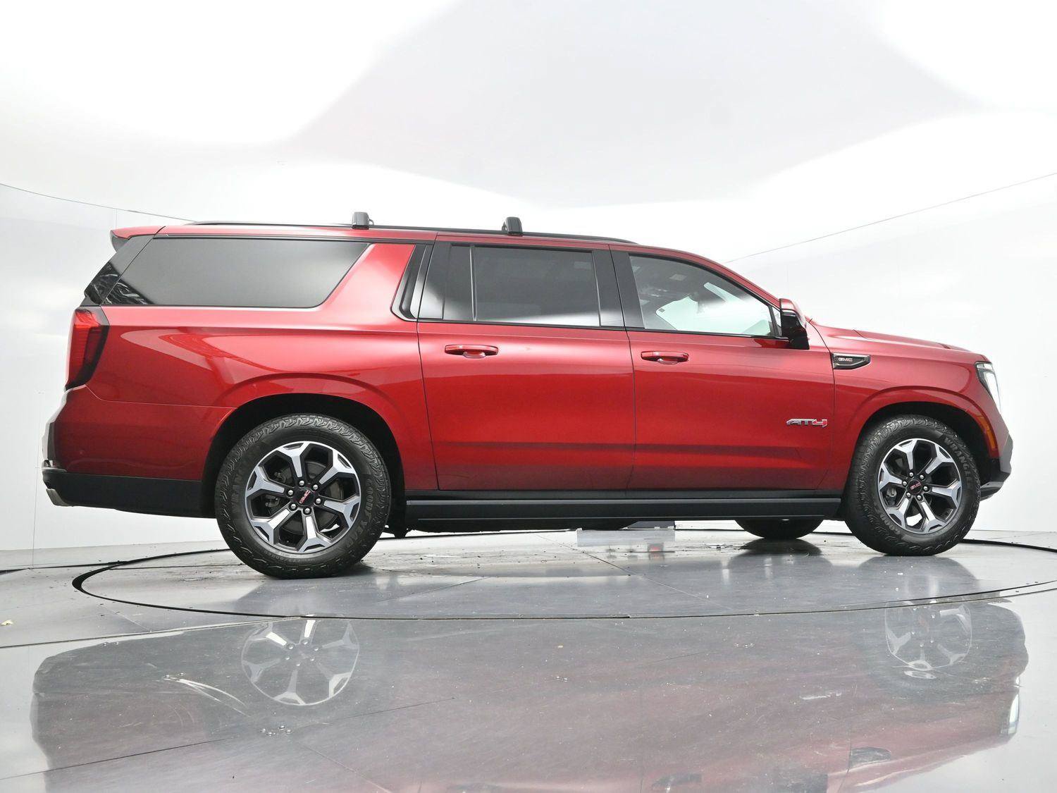 Used 2025 GMC Yukon XL AT4 Ultimate AWD/4WD image 53