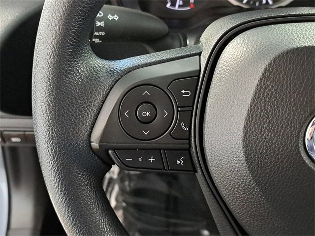 Used 2020 Toyota Corolla LE image 24
