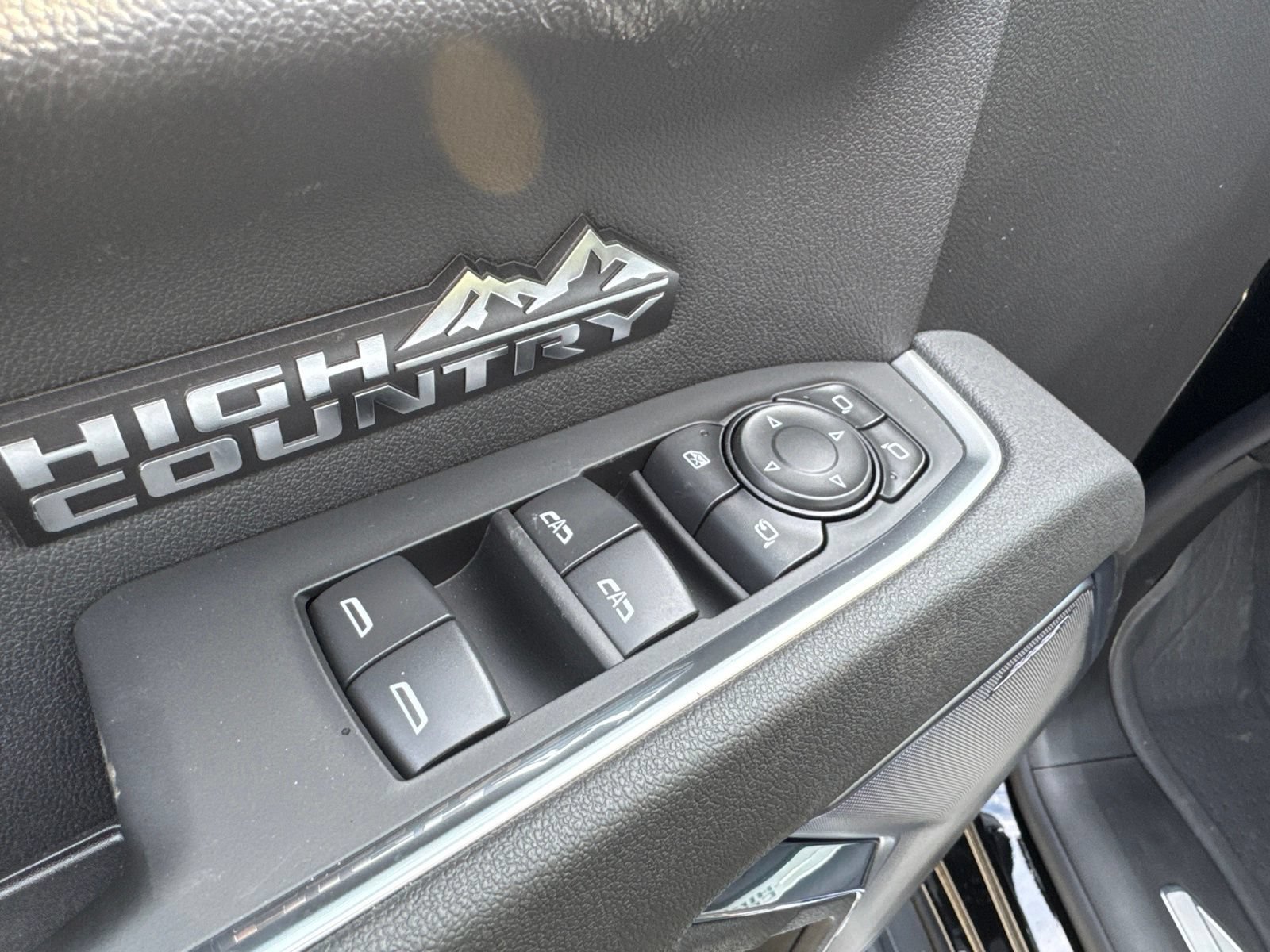 New 2026 Chevrolet Silverado 1500 High Country w/ High Country Premium Package AWD/4WD image 14