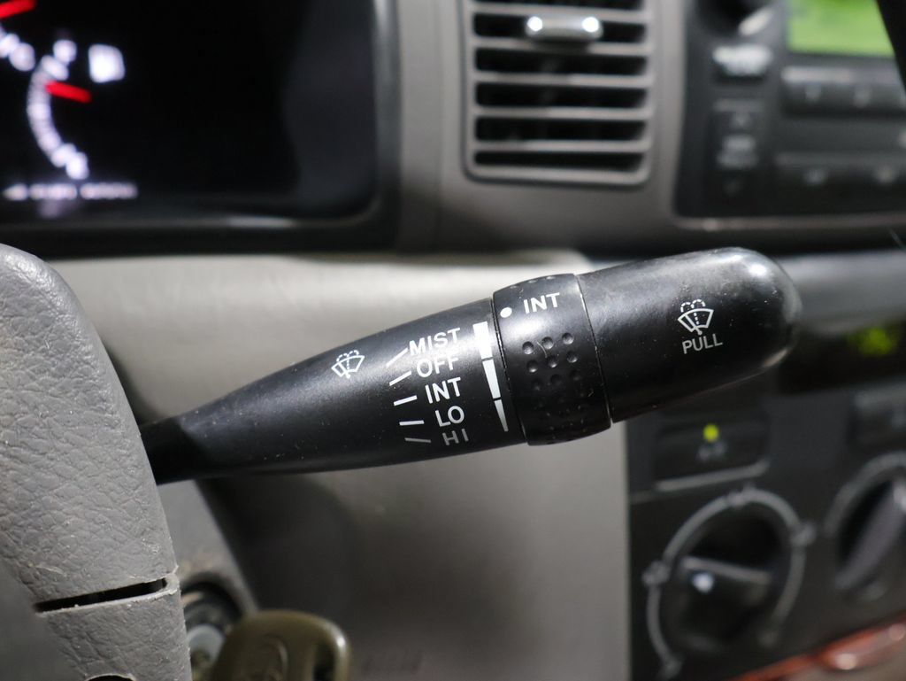 Used 2006 Toyota Corolla LE FWD image 28