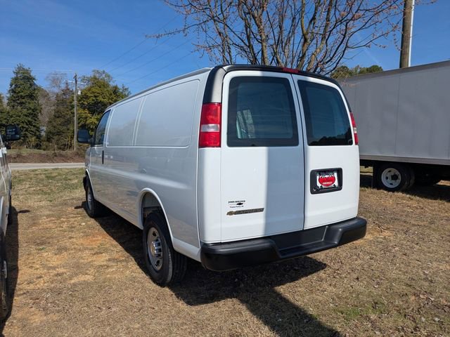 New 2026 Chevrolet Express 2500 w/ Driver Convenience Package image 4
