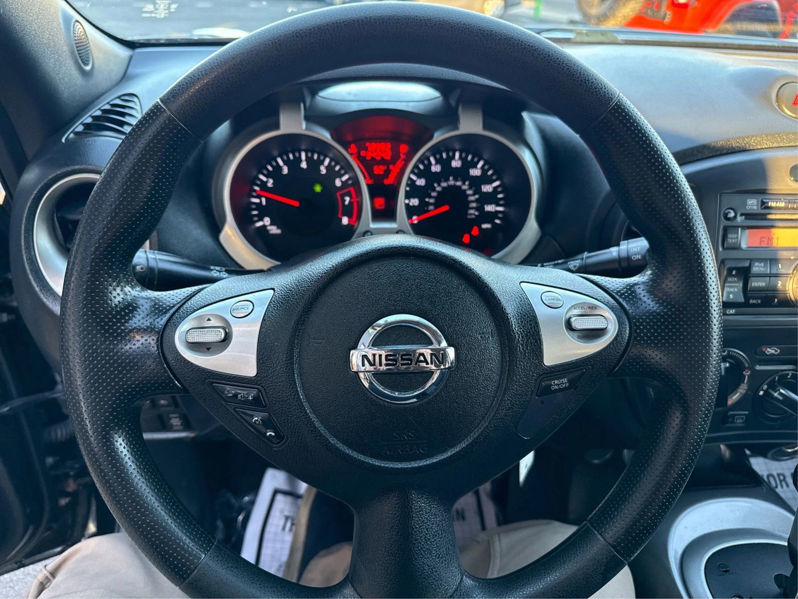 Used 2014 Nissan Juke S image 16