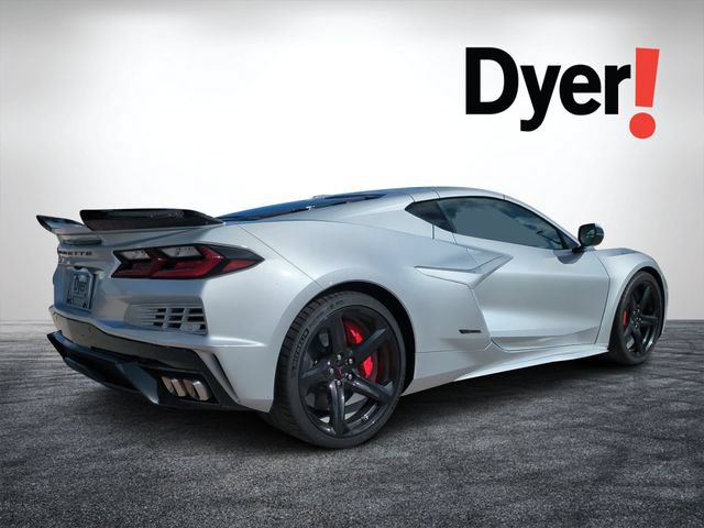 New 2026 Chevrolet Corvette E-Ray w/ ZER Performance Package AWD/4WD image 3