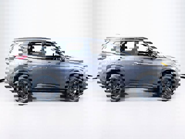 New 2026 Nissan Rogue SV w/ Cold Weather Package image 4