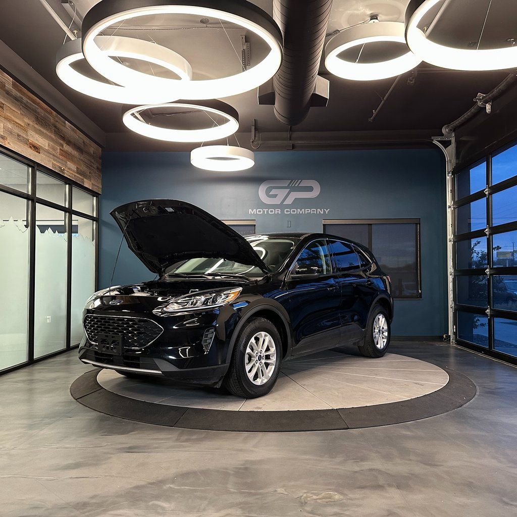 Used 2021 Ford Escape SE w/ Convenience Package image 23