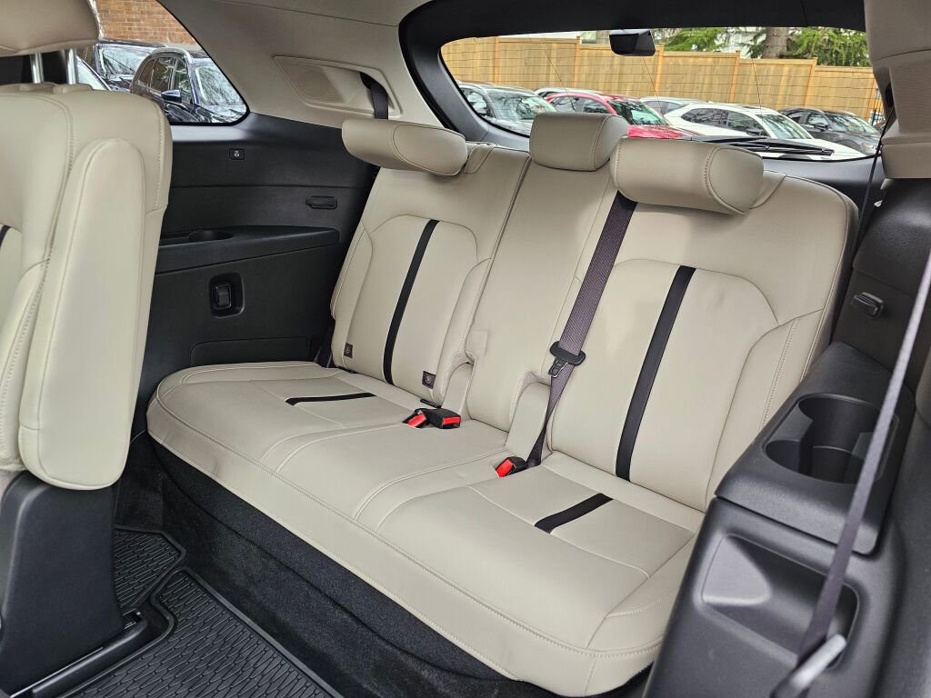 Certified 2024 MAZDA CX-90 Plug-In Hybrid w/ Premium Pkg image 21