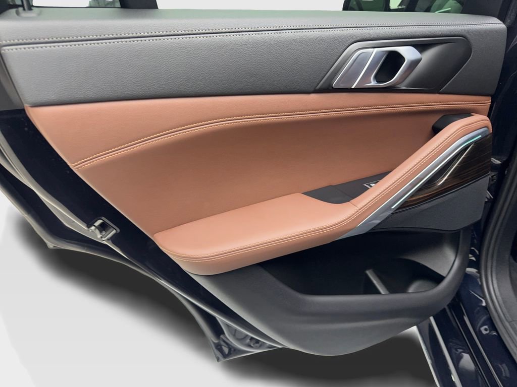 Used 2023 BMW X6 xDrive40i w/ M Sport Package image 38