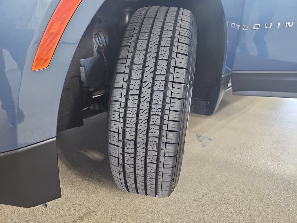Certified 2024 Chevrolet Equinox LS w/ LS Convenience Package AWD/4WD image 37