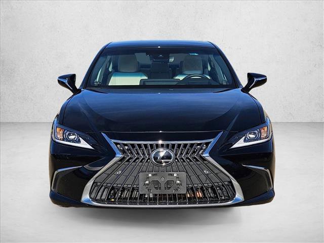 Used 2024 Lexus ES 350 w/ Luxury Package image 2