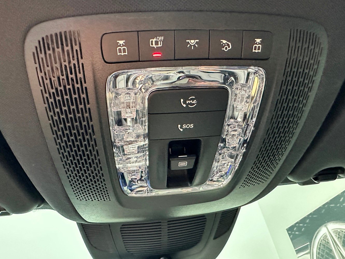 Certified 2025 Mercedes-Benz GLS 450 4MATIC image 22