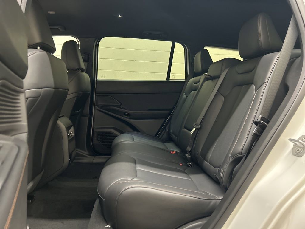 New 2026 Jeep Cherokee Limited image 8