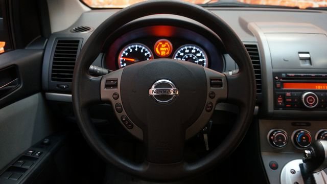 Used 2010 Nissan Sentra 2.0 SR image 12