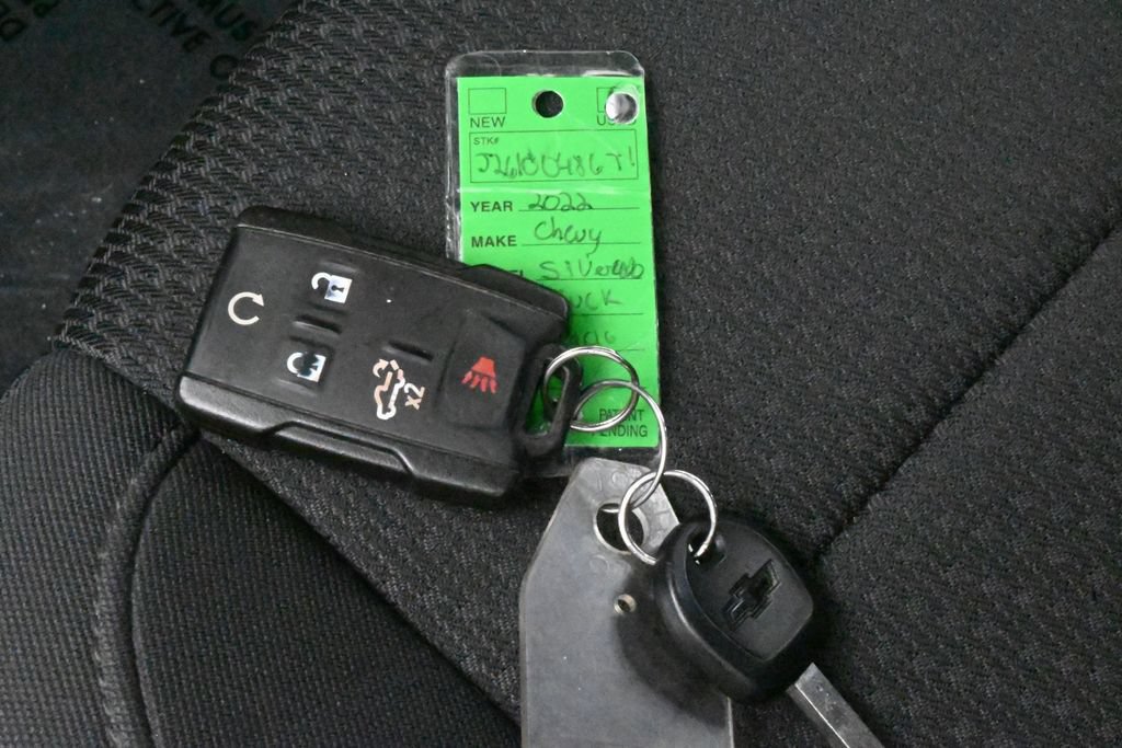 Used 2022 Chevrolet Silverado 1500 Custom RWD image 21