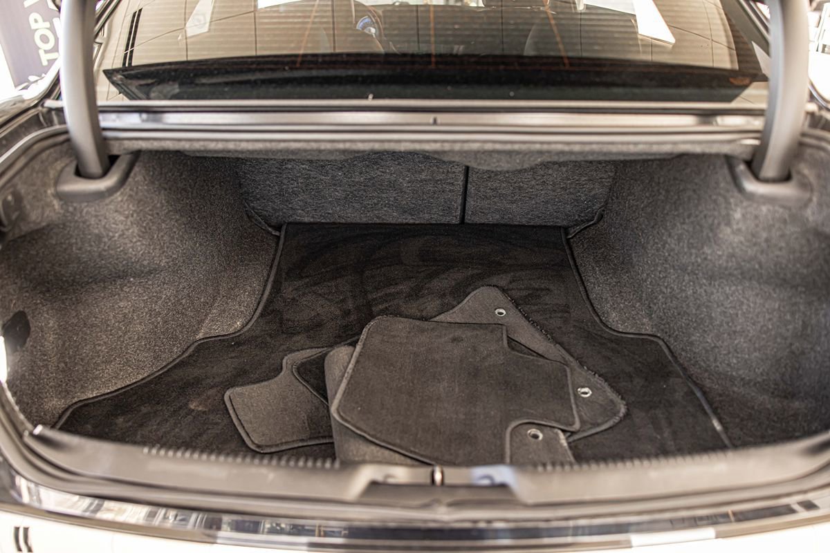 Used 2012 Chrysler 300 C w/ 19-Premium Speaker Group AWD/4WD image 15