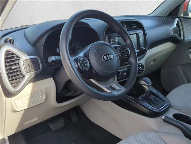 Used 2020 Kia Soul LX image 9