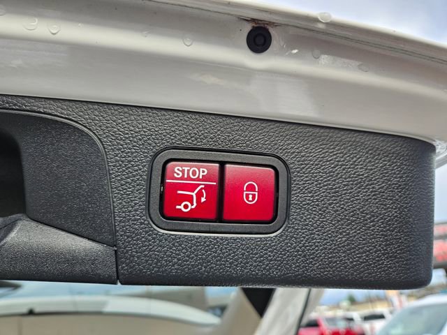 Used 2022 Mercedes-Benz GLC 300 4MATIC image 12