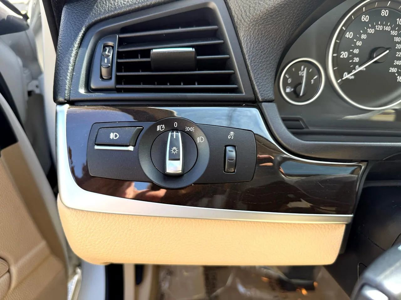 Used 2013 BMW 528i Sedan RWD image 20