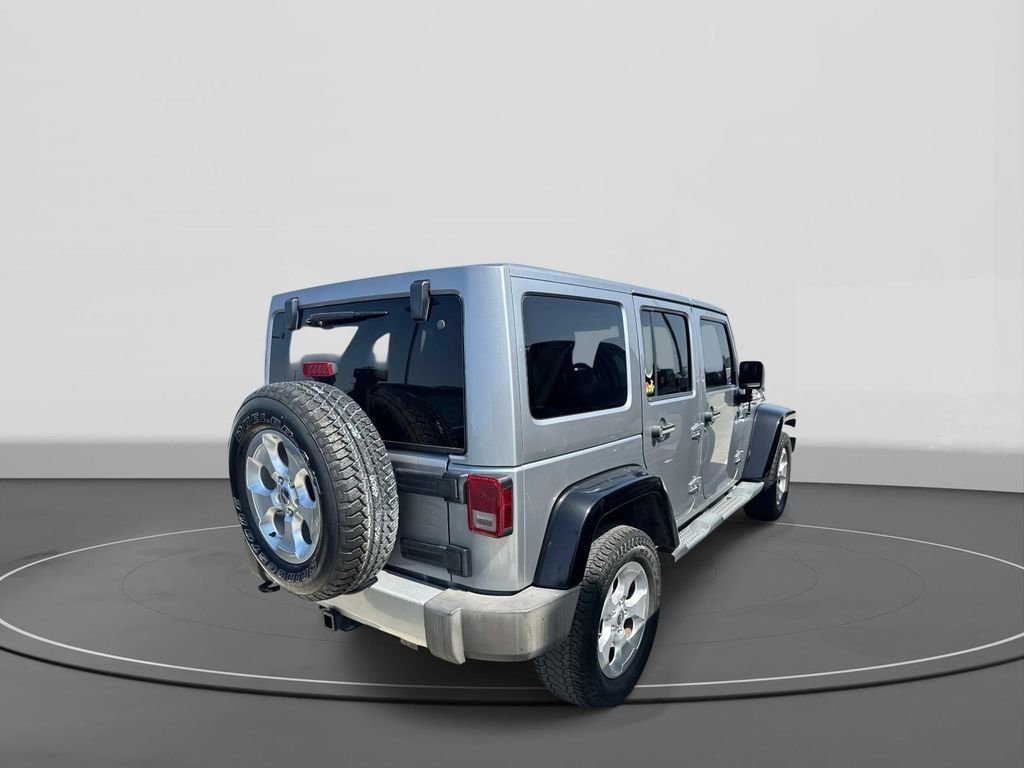 Used 2013 Jeep Wrangler Unlimited Sahara w/ Connectivity Group image 4