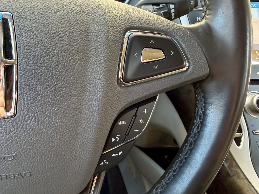 Used 2017 Lincoln MKX Reserve w/ Lincoln MKX Climate Package image 27