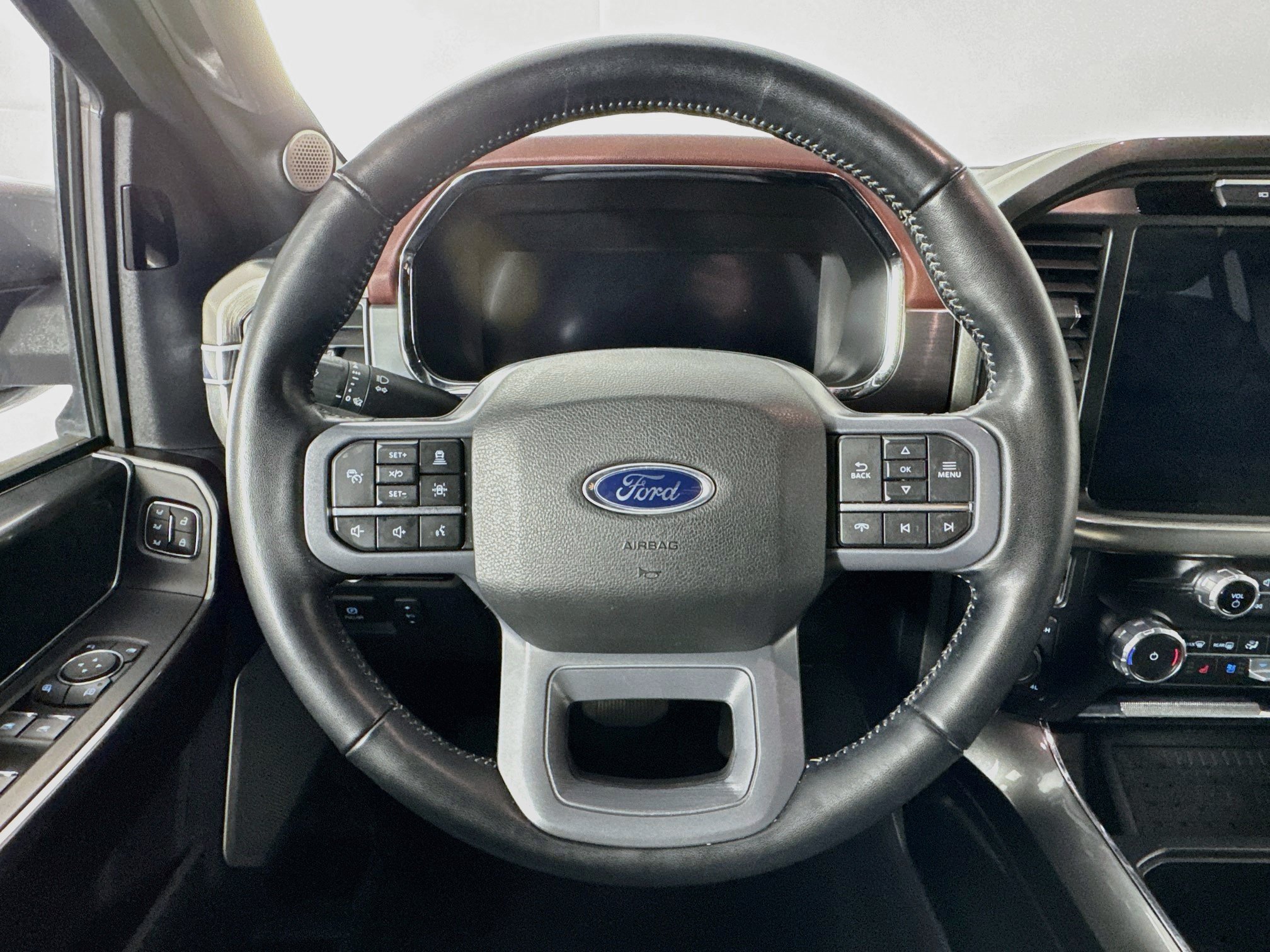Used 2023 Ford F150 Lariat w/ Equipment Group 502A High AWD/4WD image 11
