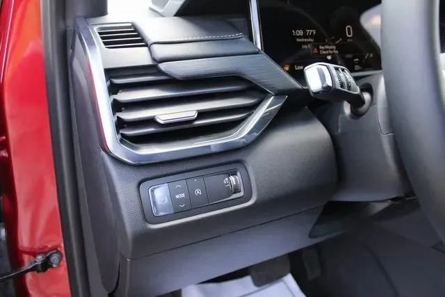 New 2025 GMC Acadia Elevation w/ Elevation Premium Package image 23