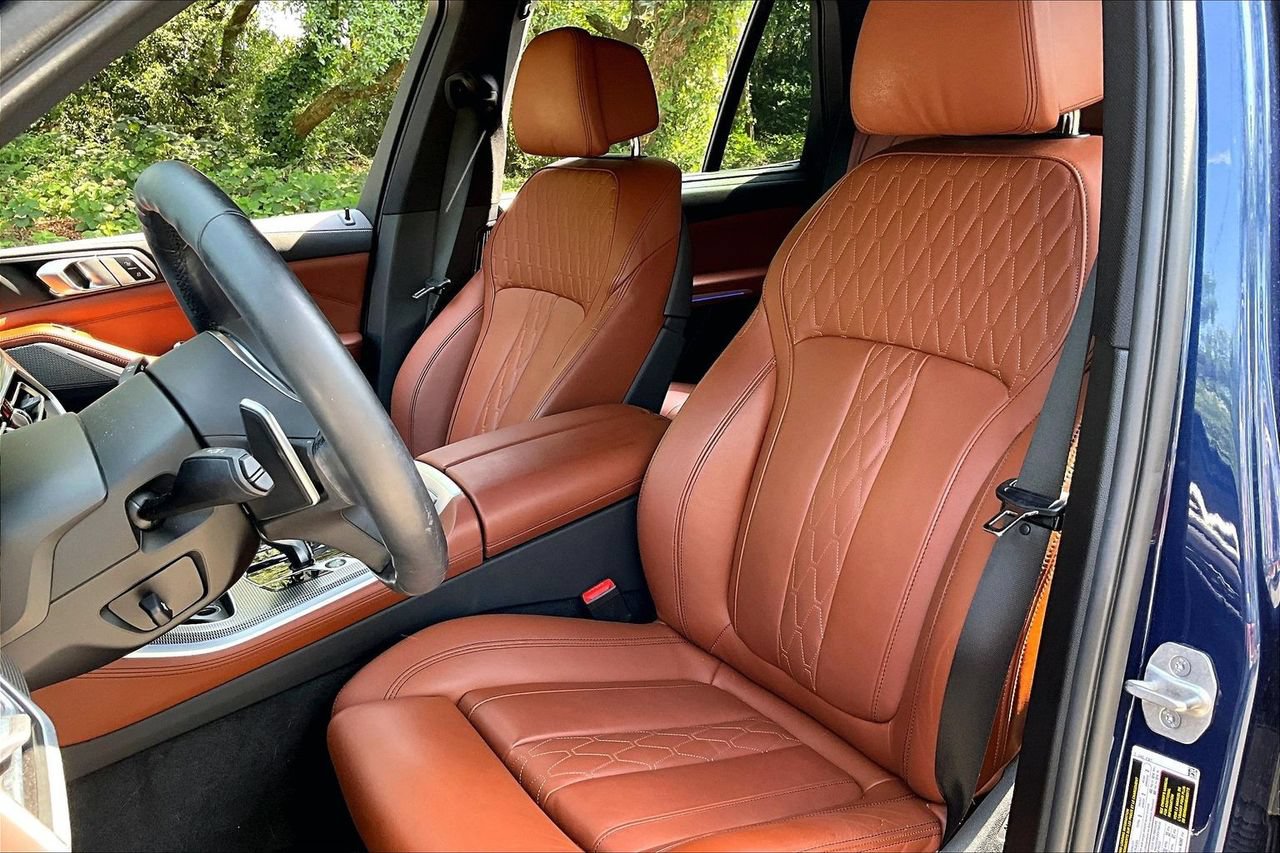 Used 2022 BMW X5 sDrive40i w/ M Sport Package RWD image 18