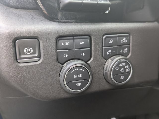 Used 2023 Chevrolet Silverado 1500 High Country w/ Technology Package AWD/4WD image 12