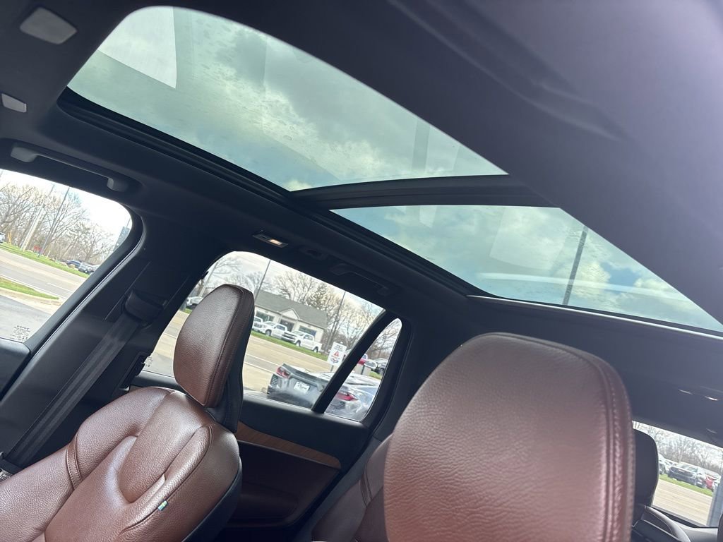 Certified 2023 Volvo XC90 B6 Plus image 13