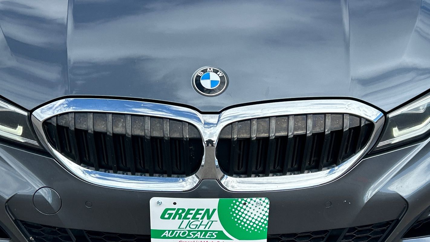 Used 2019 BMW 330i xDrive xDrive w/ M Sport Package image 17