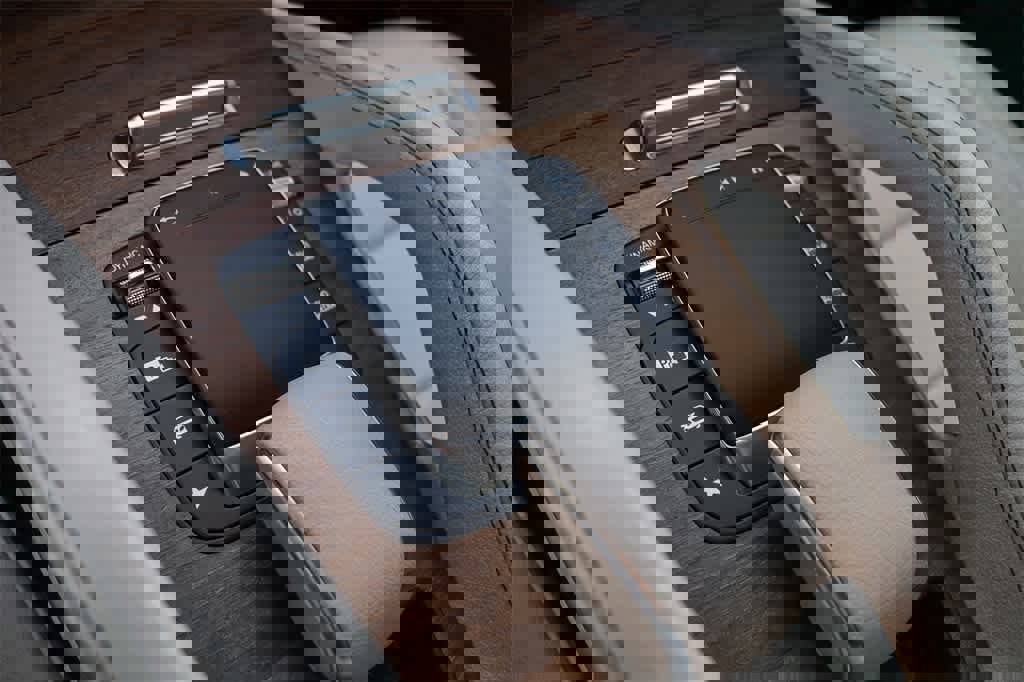 Used 2022 Mercedes-Benz GLE 350 4MATIC w/ Premium Package image 24