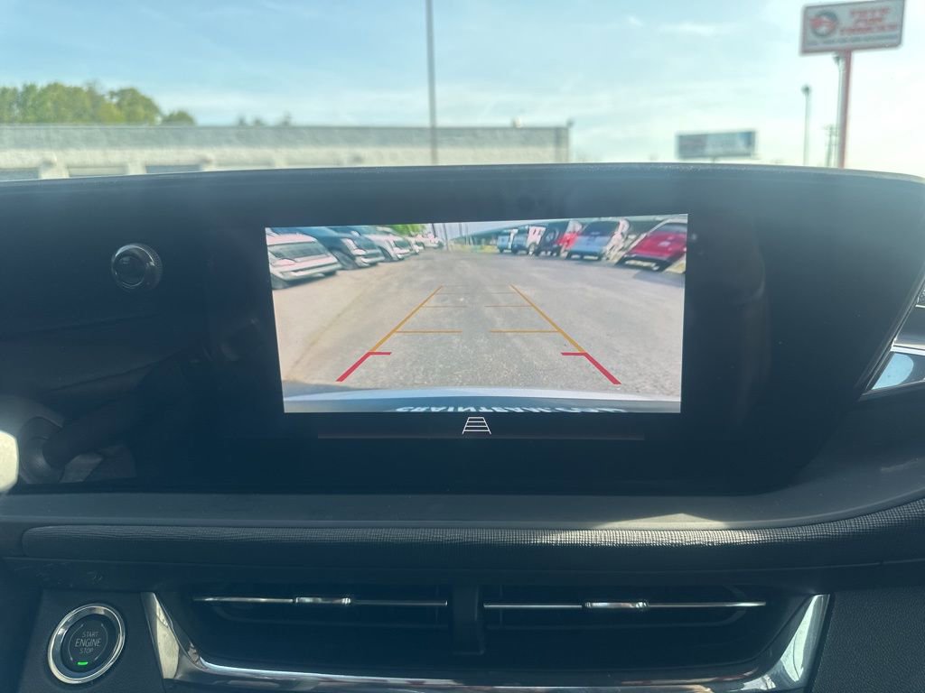 Used 2025 Buick Envista Preferred image 32