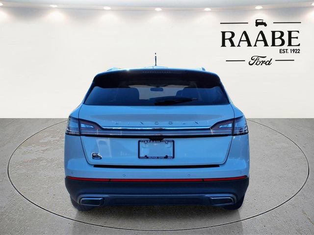 Used 2023 Lincoln Nautilus Reserve image 6