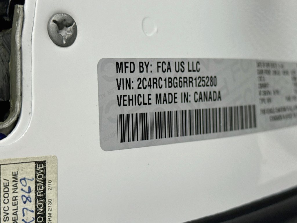 Used 2024 Chrysler Pacifica Touring-L FWD image 35