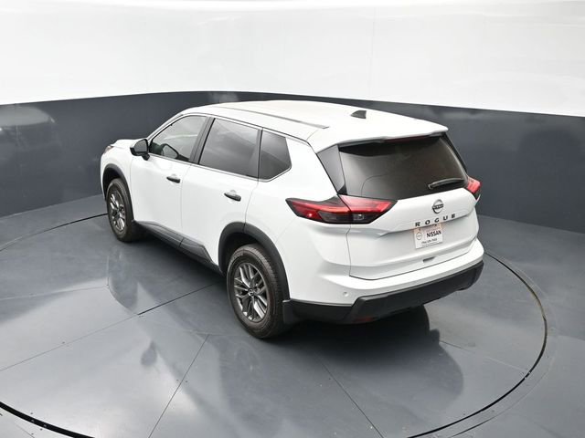 Certified 2025 Nissan Rogue S FWD image 14