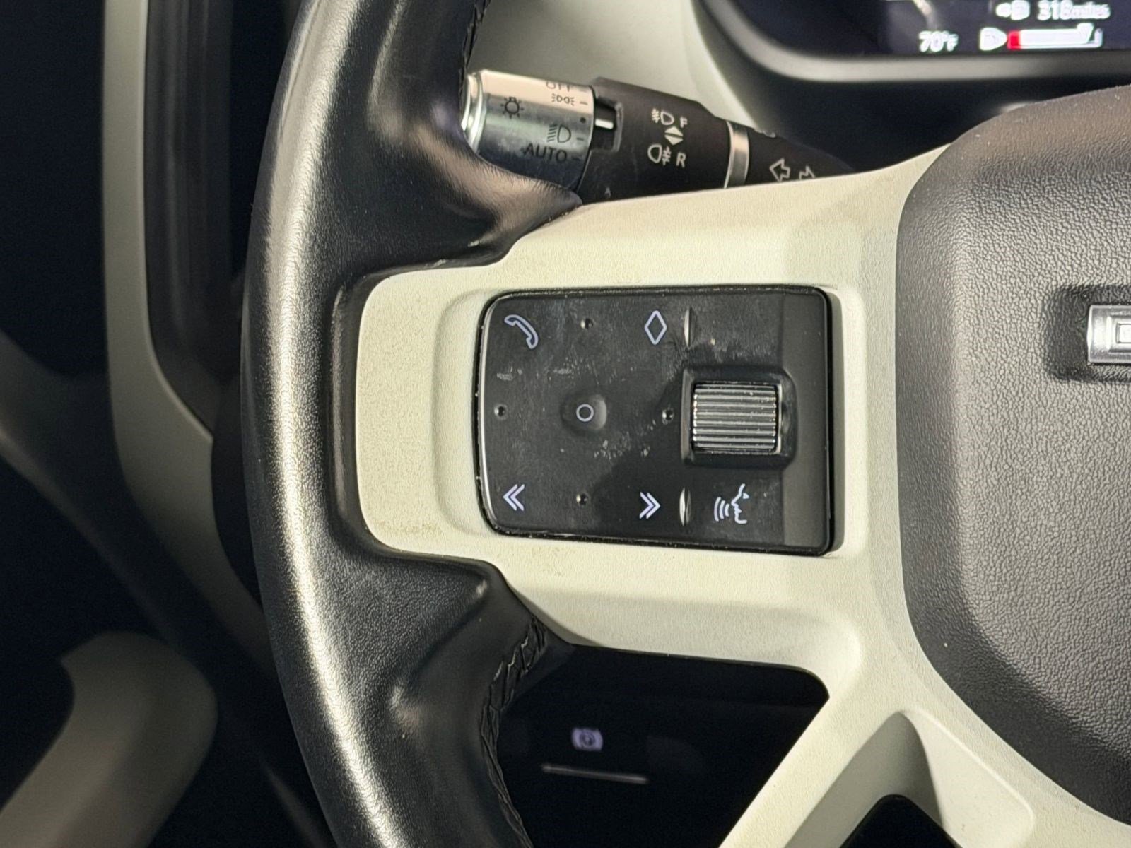 Used 2022 Land Rover Defender 110 X-Dynamic SE image 16