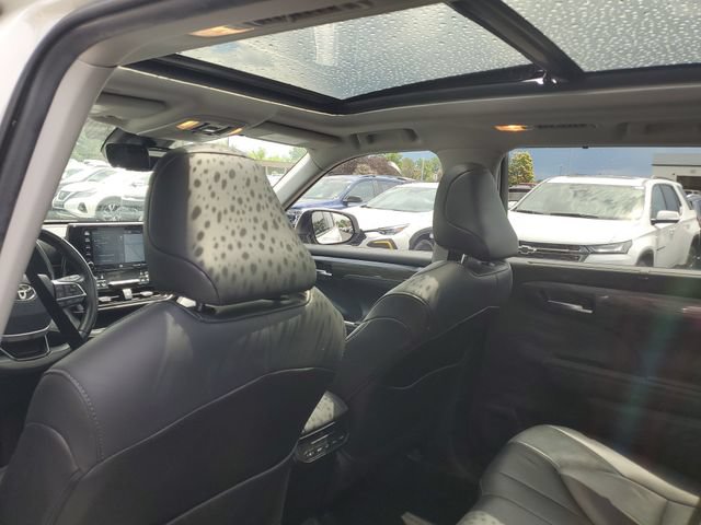 Used 2020 Toyota Highlander Limited AWD/4WD image 11