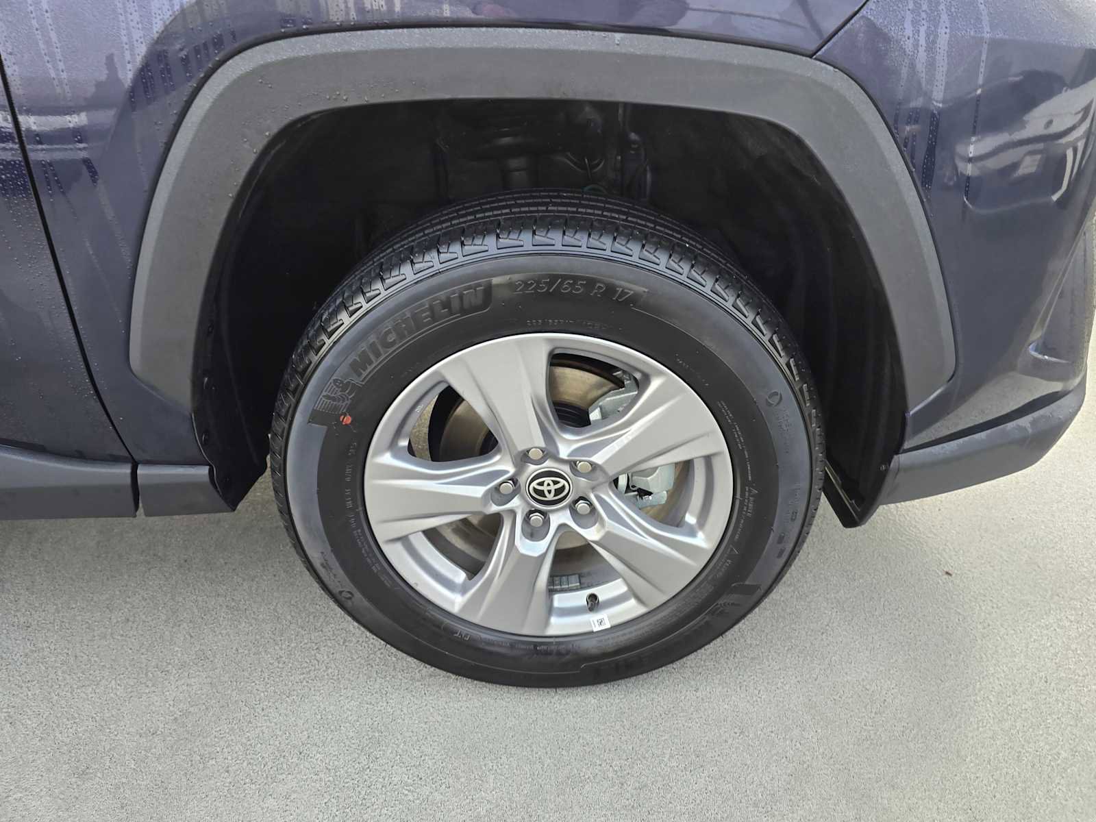 Used 2025 Toyota RAV4 XLE image 10