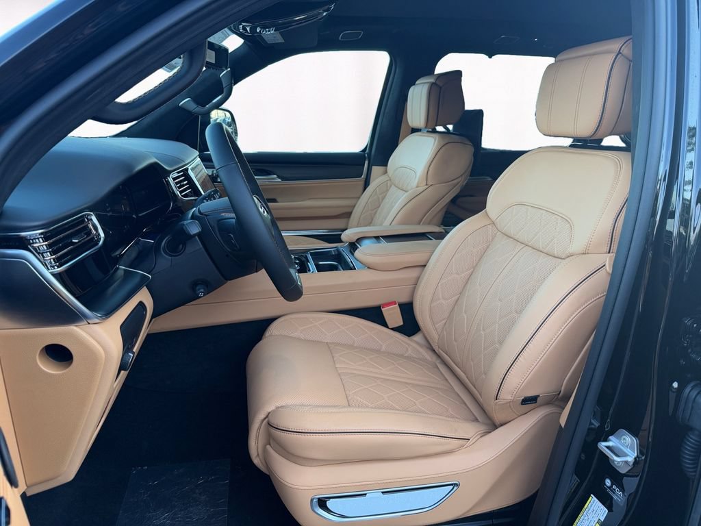 New 2026 Jeep Grand Wagoneer Summit AWD/4WD image 9