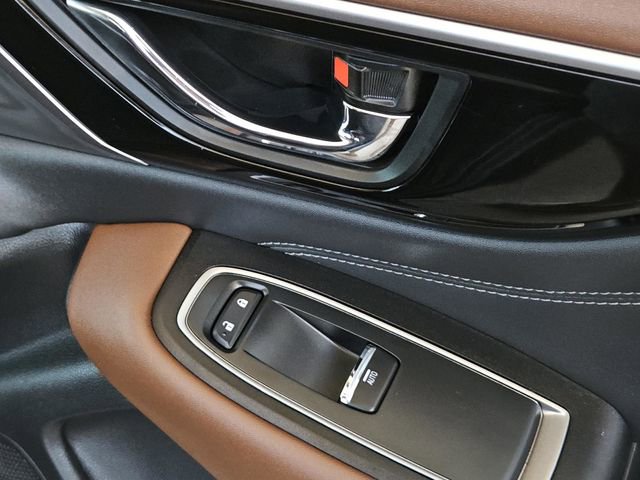 Used 2025 Subaru Outback Touring w/ Popular Package #2 AWD/4WD image 36