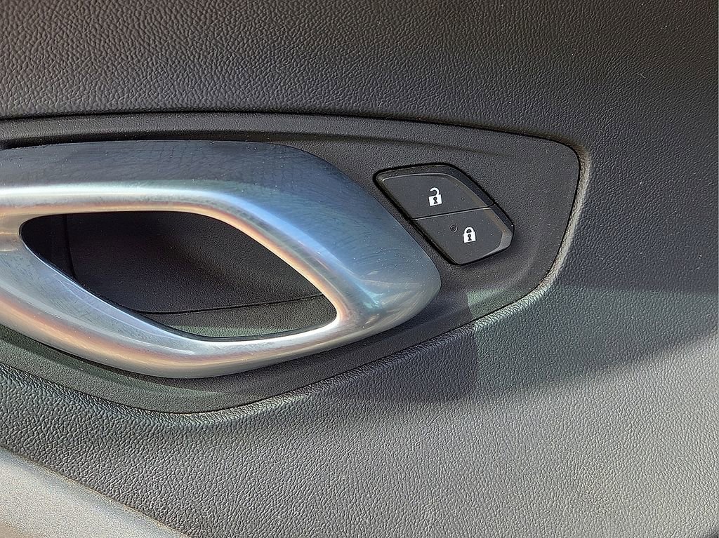 Used 2022 Chevrolet Camaro SS image 16