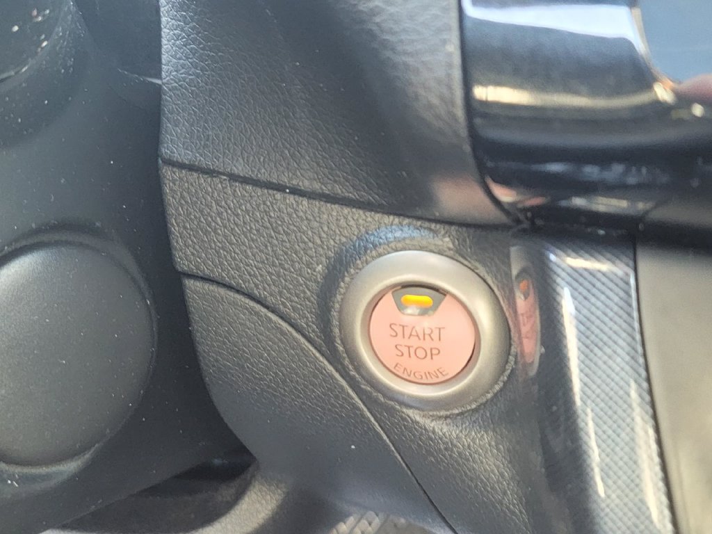 Used 2016 Nissan Sentra SR w/ SR Premium Package FWD image 25