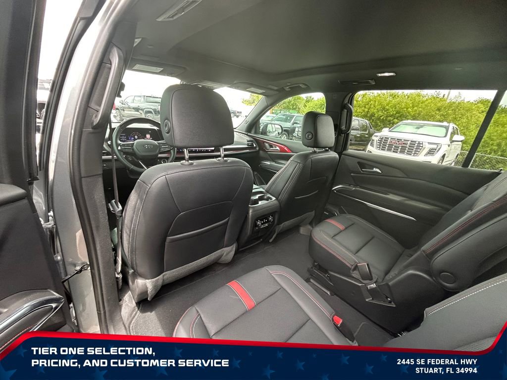 Used 2024 Chevrolet Traverse RS AWD/4WD image 14