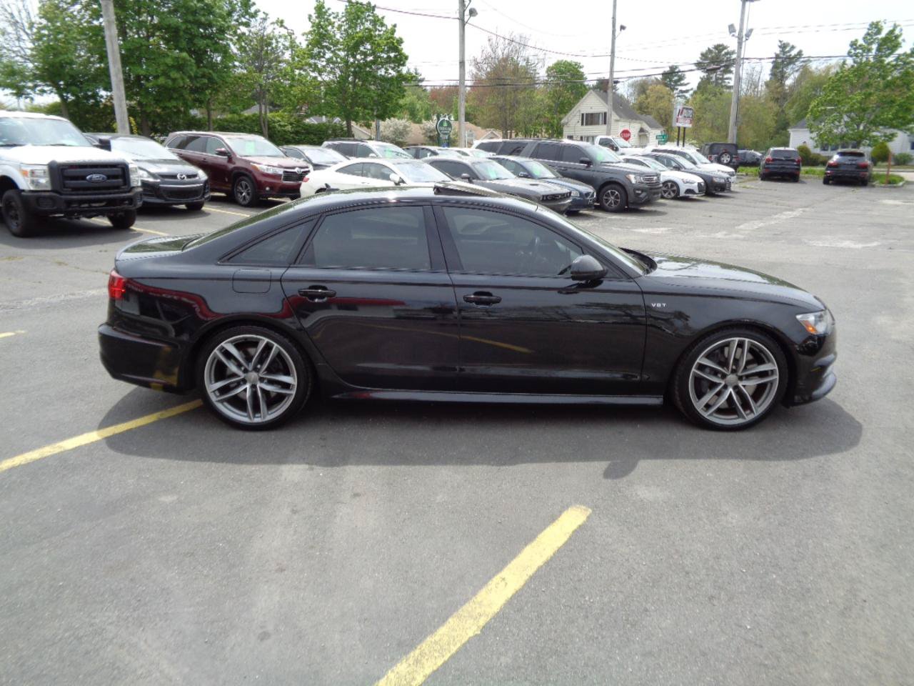 Used 2017 Audi S6 Premium Plus w/ Black Optic Package AWD/4WD image 16
