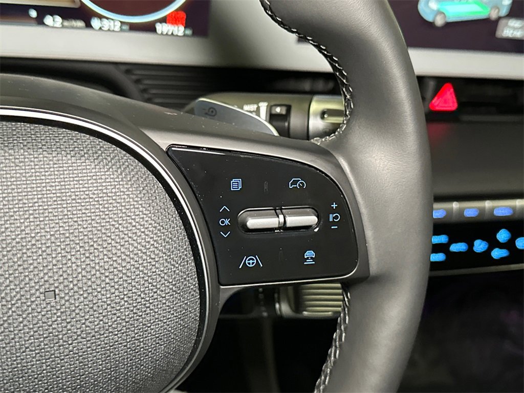 Used 2023 Hyundai Ioniq 5 Limited image 26