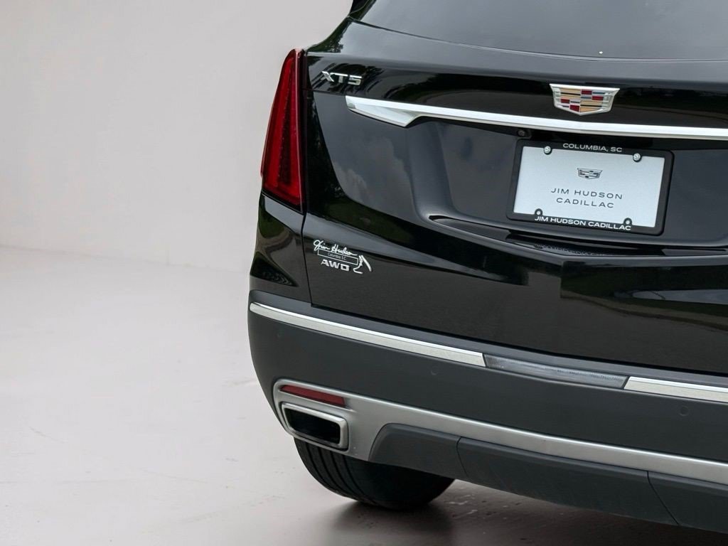 Certified 2025 Cadillac XT5 Premium Luxury w/ LPO, Floor Liner Package AWD/4WD image 14