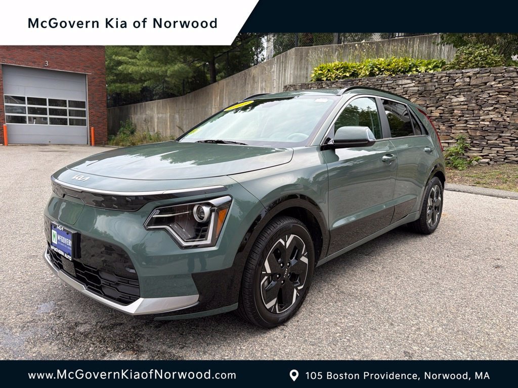 Used 2023 Kia Niro Wind w/ Wind Preserve Package FWD image 1