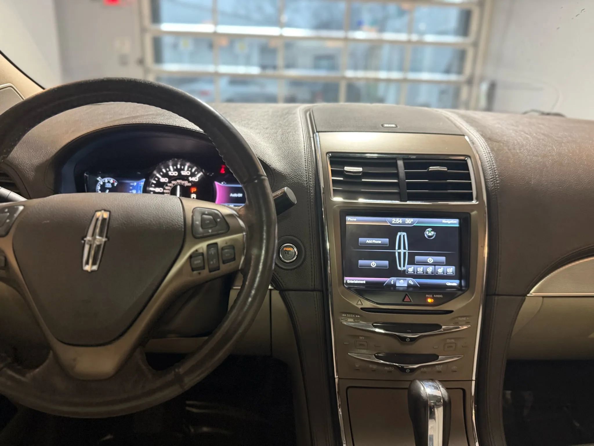 Used 2014 Lincoln MKX AWD w/ Equipment Group 102A image 34