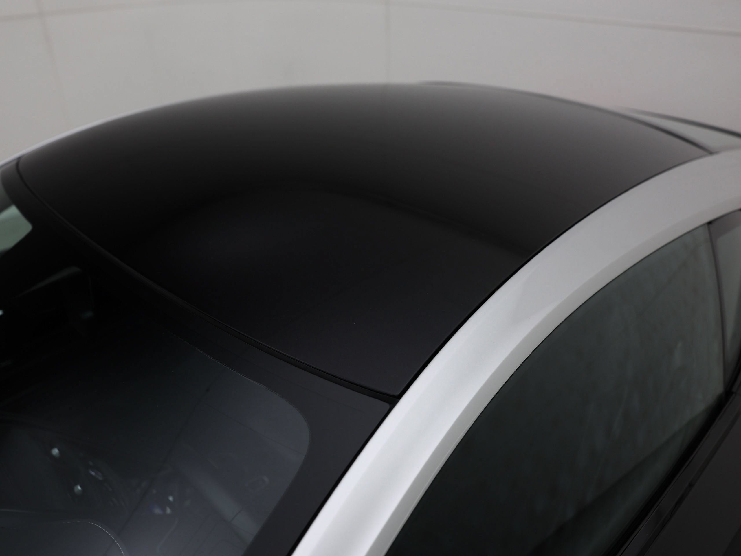 Used 2018 Aston Martin DB11 V12 RWD image 41