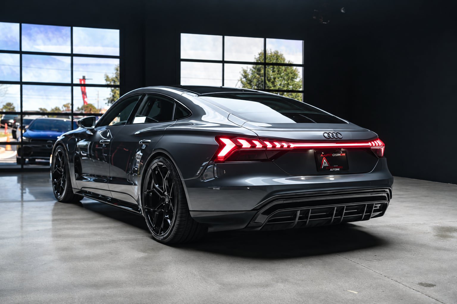 Used 2022 Audi e-tron GT Premium Plus AWD/4WD image 8